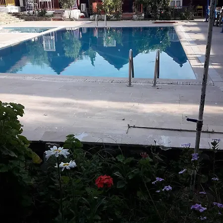 Готель Bykara